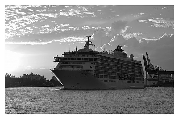 THE WORLD MIAMI