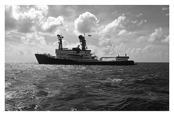 YACHT OFFSHORE BARBADOS
