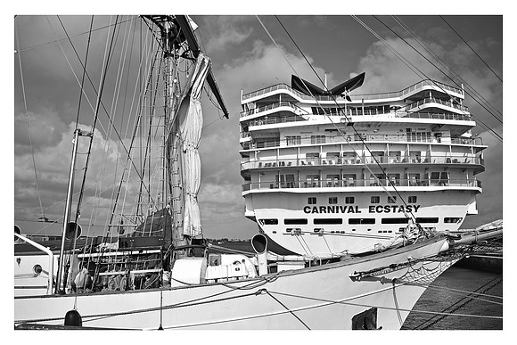 SHIP_OTHER L WEB_0069_Layer 9