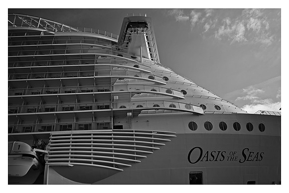 OASIS OF THE SEAS
